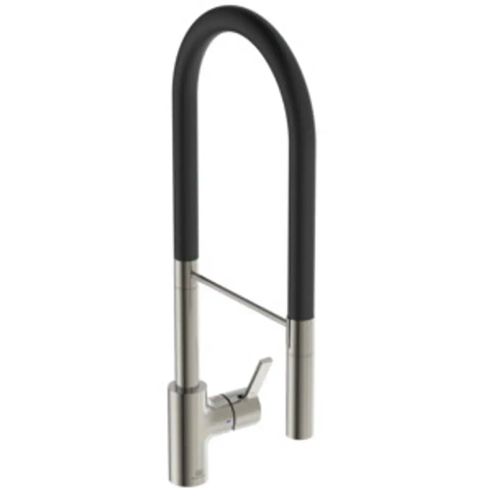 Ein Küchenarmatur von Ideal Standard mit einem schlanken, gebogenen Edelstahl-Auslauf und einem Hebelgriff zur Steuerung von Wasserfluss und Temperatur.